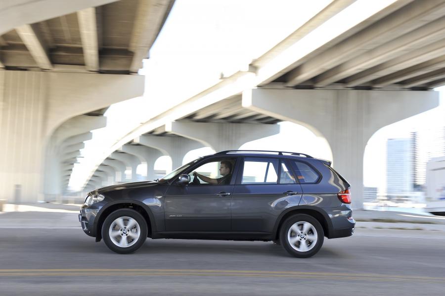  BMW X5 xDrive 4.0d 2010 года  (фото 20 из 83)